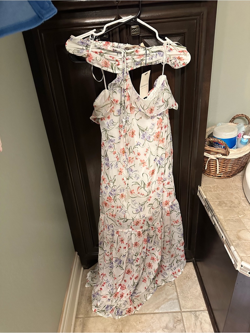 Promesa White Floral Ruffle Off-Shoulder Dress